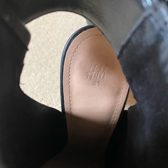 H&M cutout booties - Picture 6 of 6